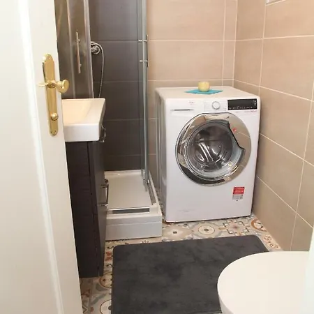 Writer's Place 2* Ljubljana