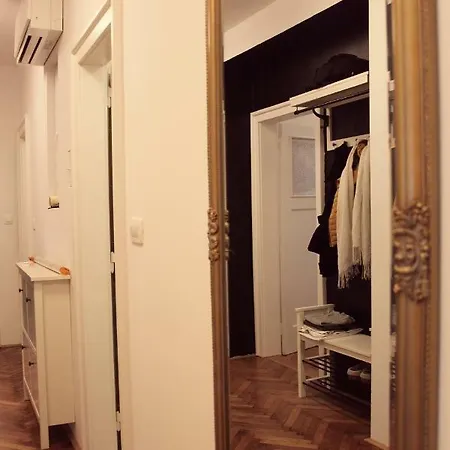 Πανσιόν Writer's Place Λιουμπλιάνα