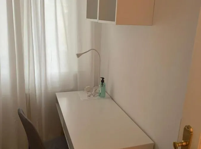 بيت ضيافة Writer's Place ليوبليانا